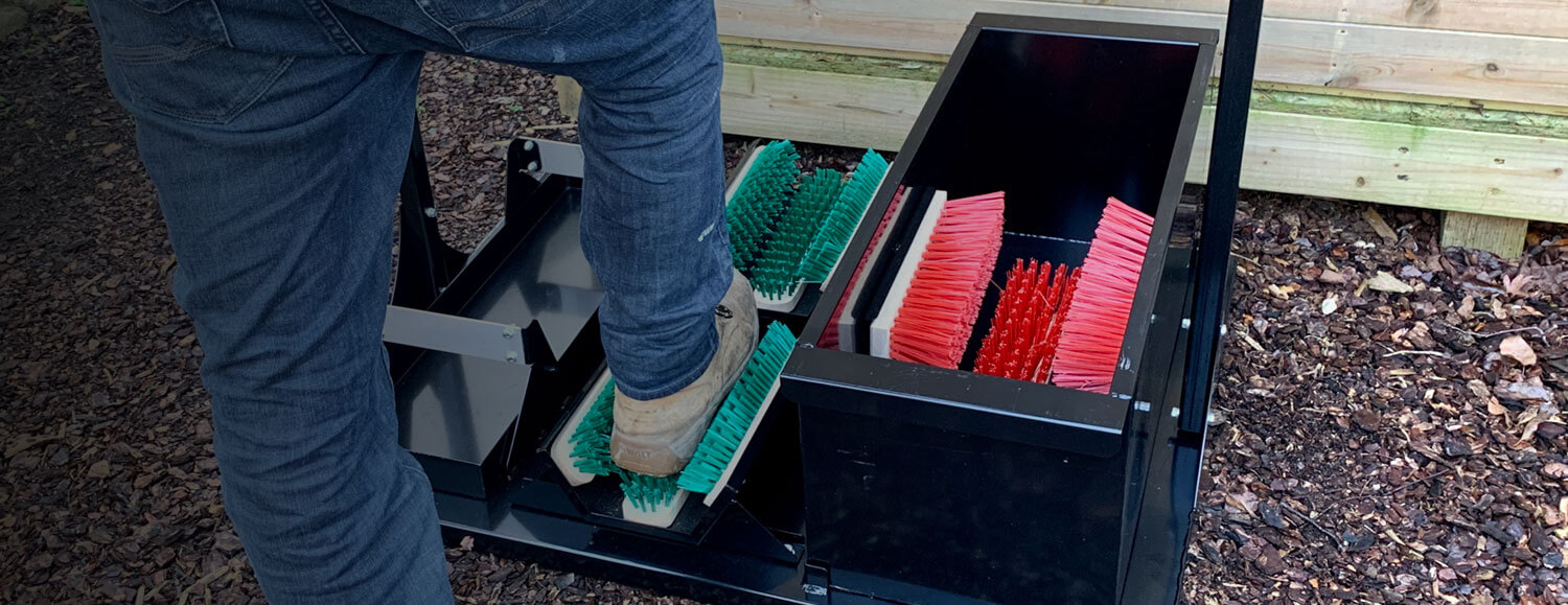 BootStation - complete cleaning station for boots